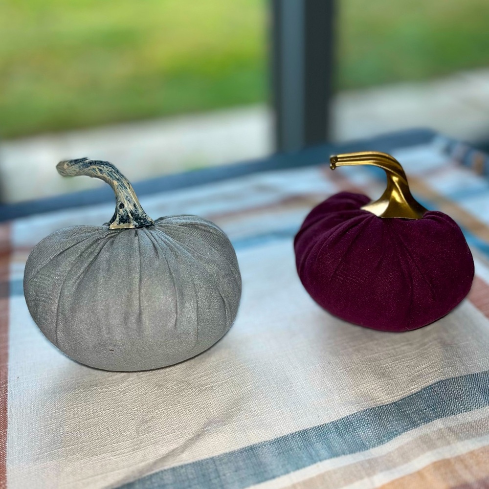 Soft pumpkin decor